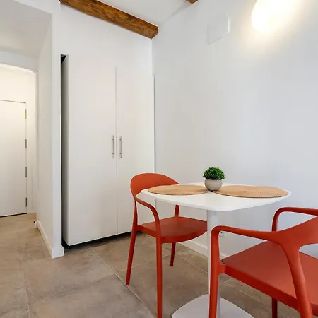 Port Apartsuite Bath Experience شقة تاراغونا