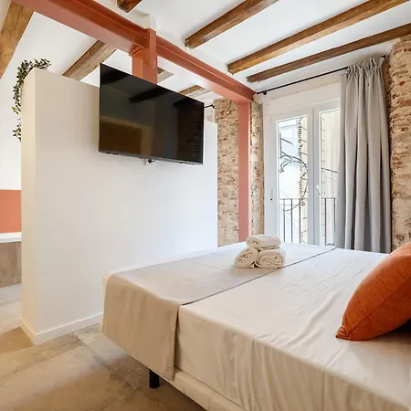 Port Apartsuite Bath Experience * Tarragona
